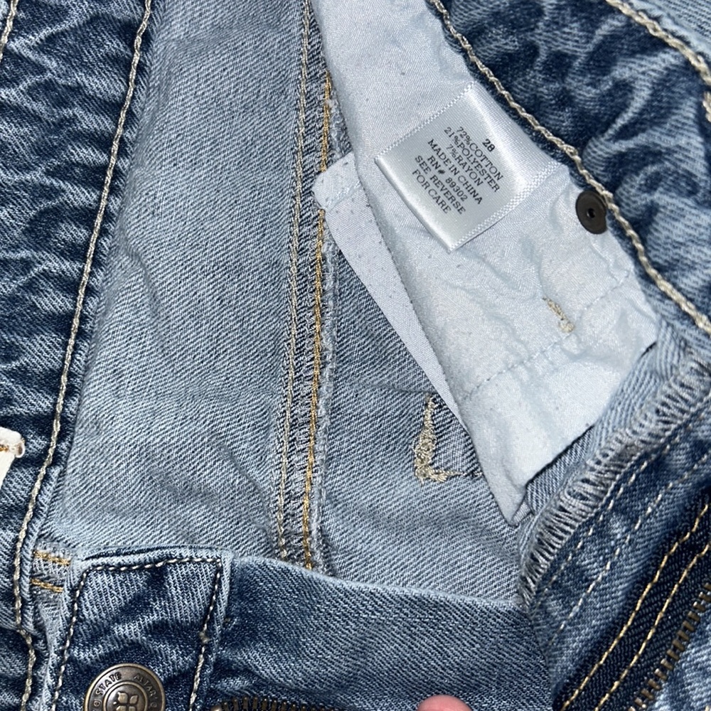 Altar’d state Jean shorts - Picture 3 of 3